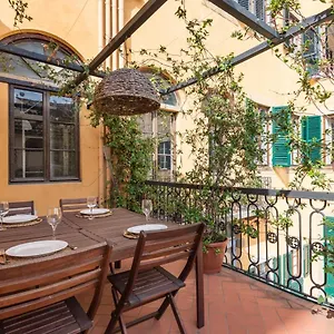 penthouse-with-terrace-downtown.it-tuscanyhotel.com/